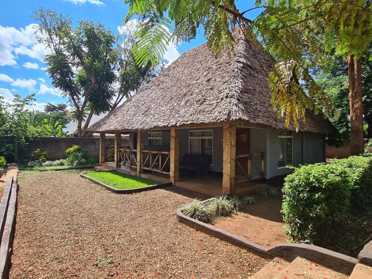 Honey Badger Lodge Моші Екстер'єр фото